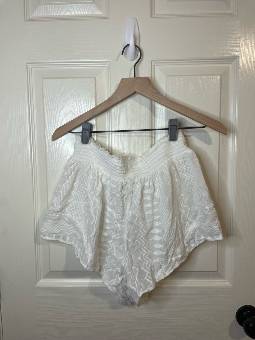 Ramy Brook Beni Embroidered Shorts in White Size XS - Picture 9 of 10